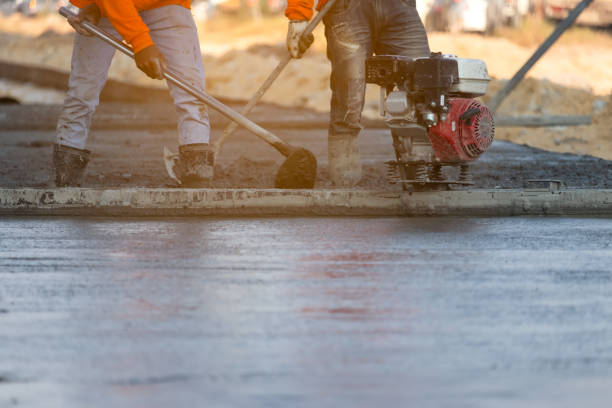 Best Custom Concrete Contractor  in Pawnee, IL